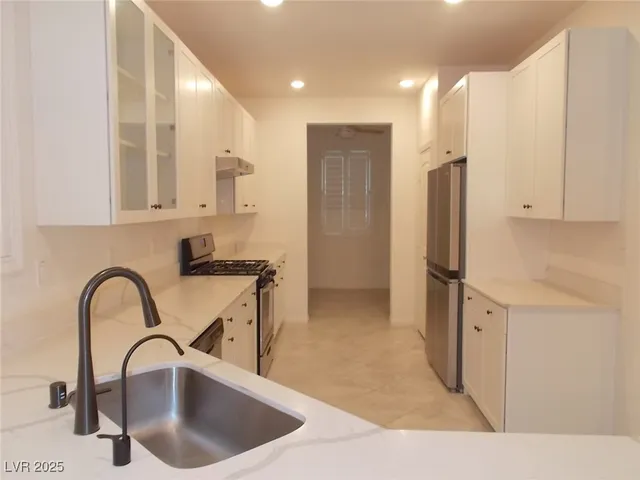 $2,100 | 1613 Roaring Cougar Avenue, North Las Vegas, NV 89086