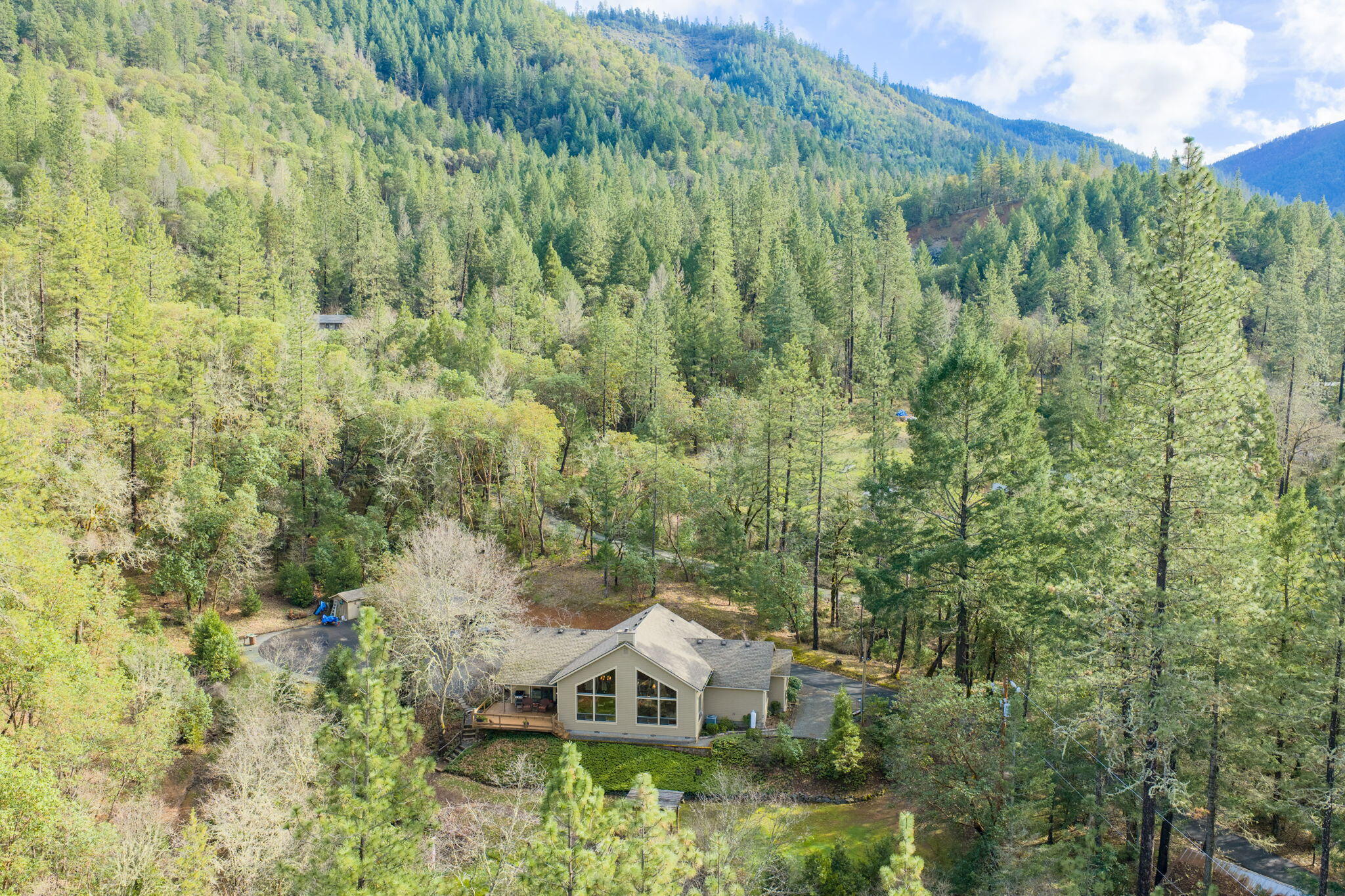 565 Greens Creek Road Grants Pass, OR 97527 - Photo 7 of 55 ApxGCR00010