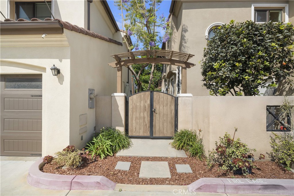 9913 Lower Azusa Road Temple City, CA 91780 - Photo 2 of 37