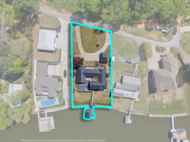 $1,599,000 | 105 Lake View Drive, Muscle Shoals, AL 35661