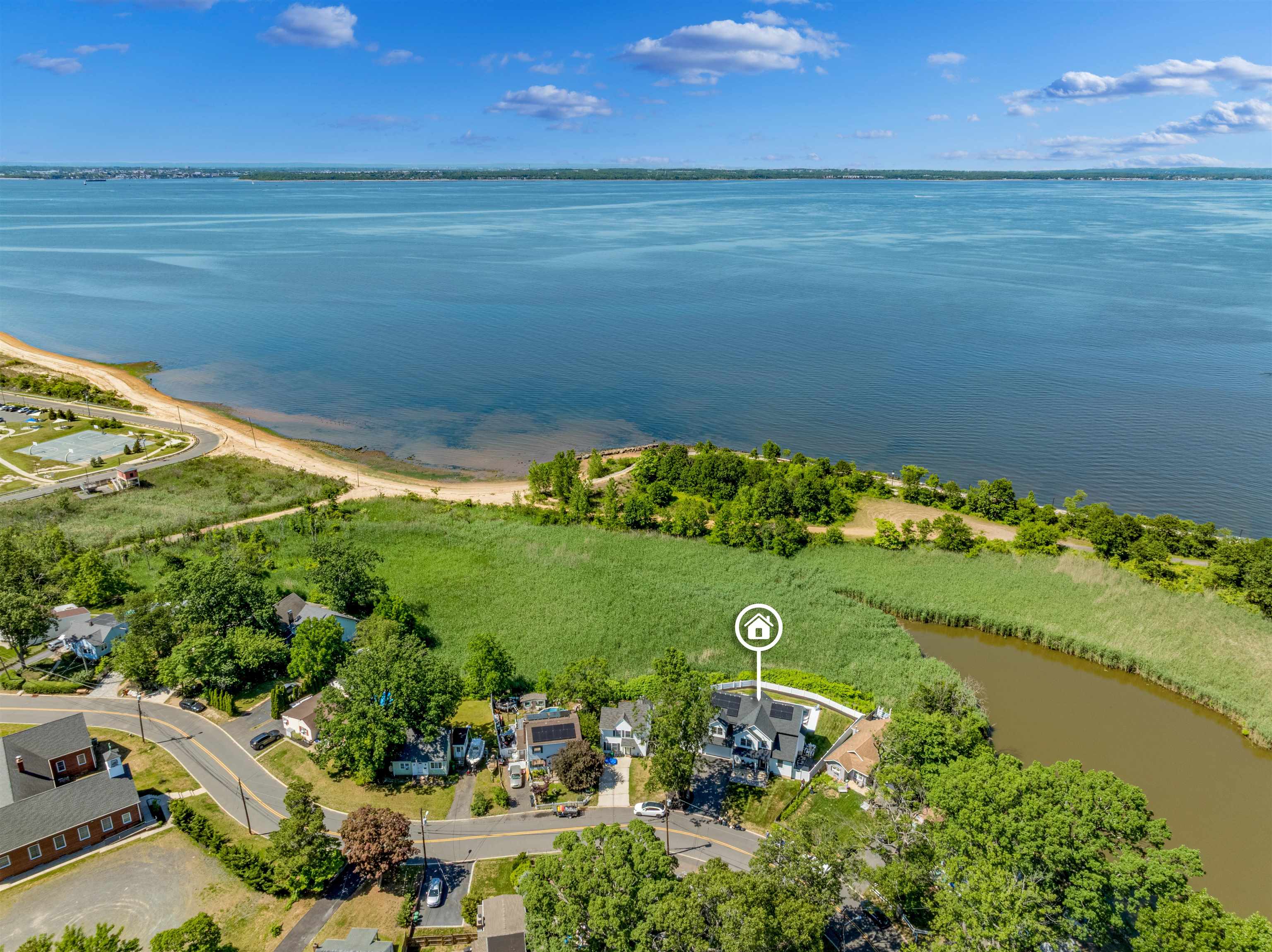 38 West Concourse Keyport, NJ 07735 - Photo 3 of 49