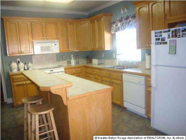 17744 Twin Ridge Avenue Baton Rouge, LA 70817 - Photo 4 of 8 Gallery Image 4