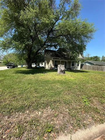 $259,999 | 1045 8th Street, Hempstead, TX 77445