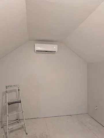 $259,999 | 1045 8th Street, Hempstead, TX 77445