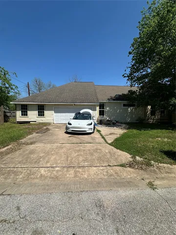 $259,999 | 1045 8th Street, Hempstead, TX 77445