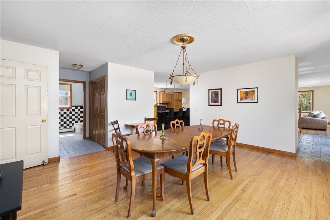 6 Country Road Warren, RI 02885 - Photo 17 of 50