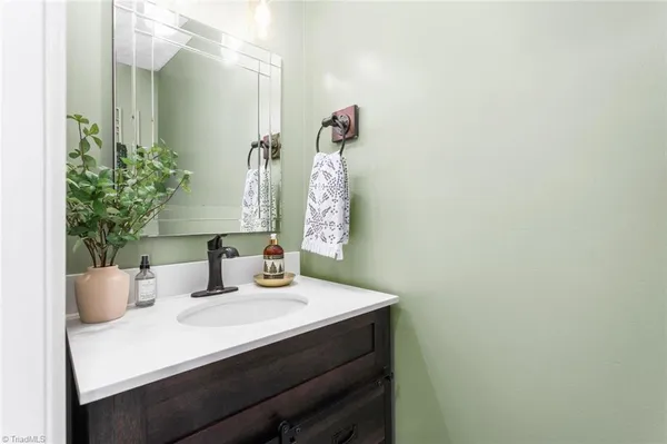 $369,000 | 108 Brightleaf Court, Archdale, NC 27263