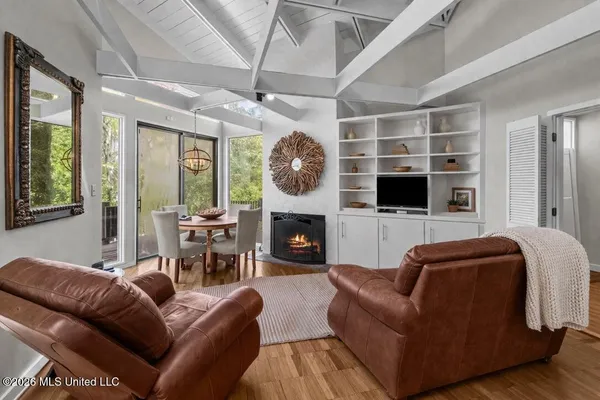 $349,500 | 825 Crestview Drive, Yazoo City, MS 39194