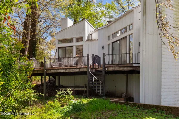 $349,500 | 825 Crestview Drive, Yazoo City, MS 39194