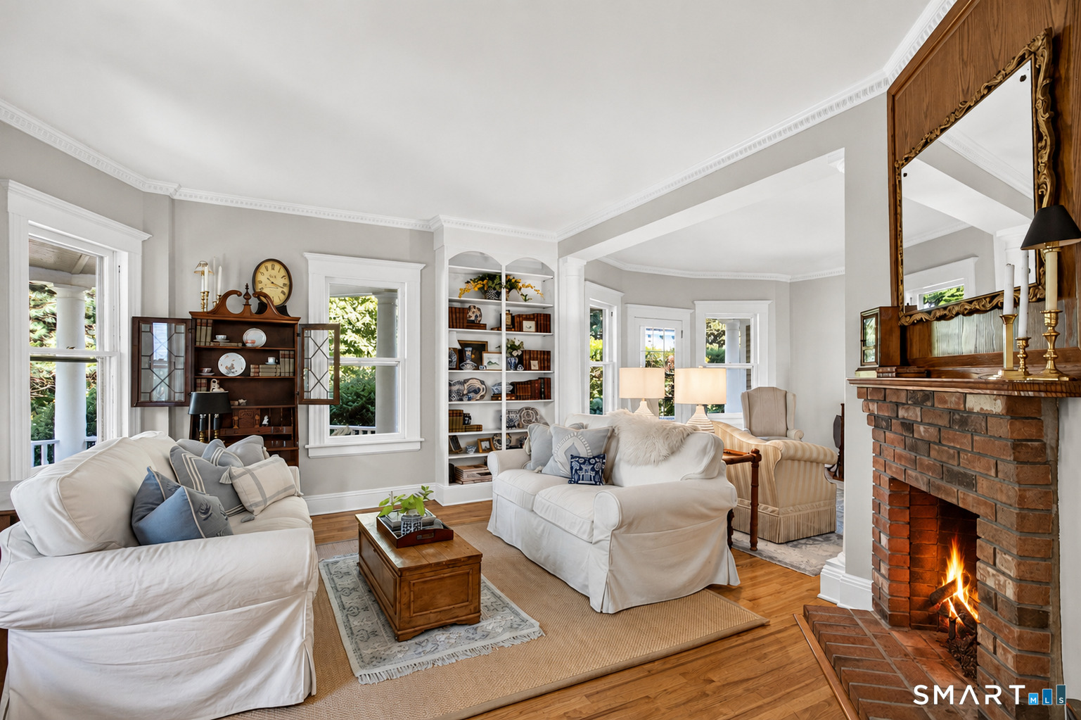 239 Beach Road Fairfield, CT 06824 - Photo 9 of 40 Gallery Image 9