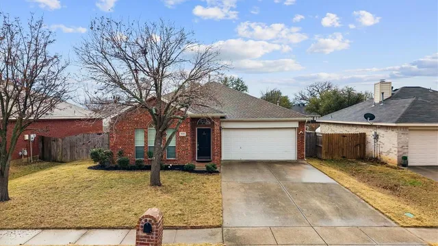 $324,900 | 2616 Bissonet Drive, Denton, TX 76210
