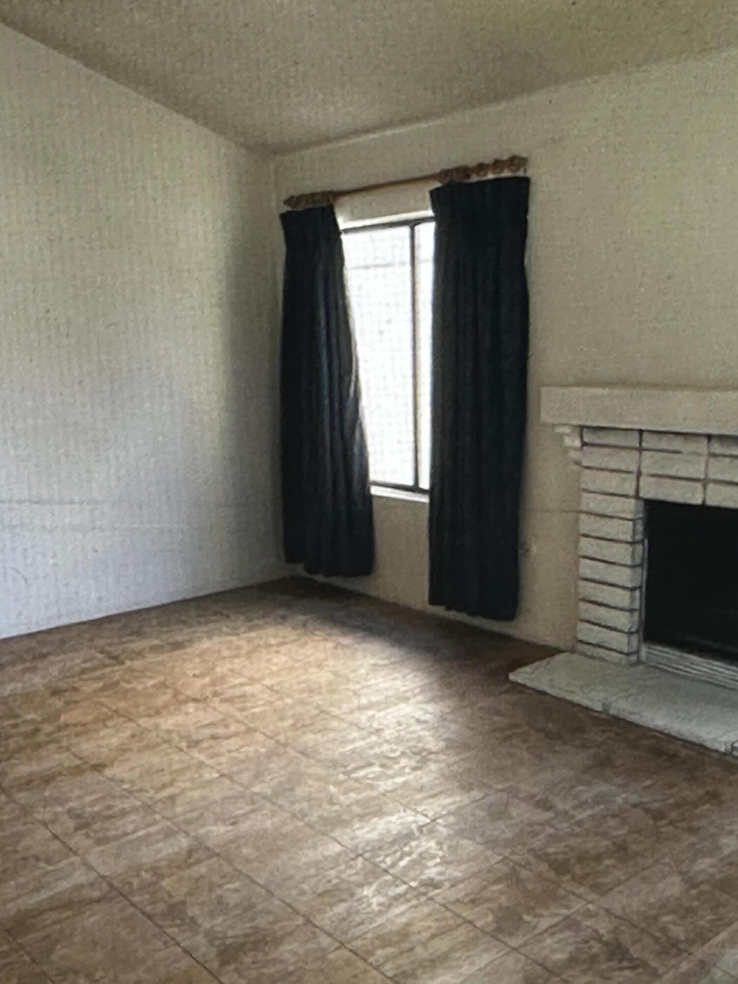 2943 East Ave R-2 Palmdale, CA 93550 - Photo 6 of 14 IMG_6326
