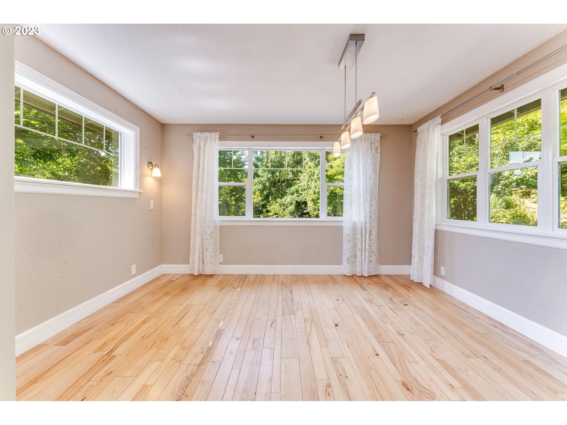 16645 South Bradley Road Oregon City, OR 97045 - Photo 12 of 41 Gallery Image 12