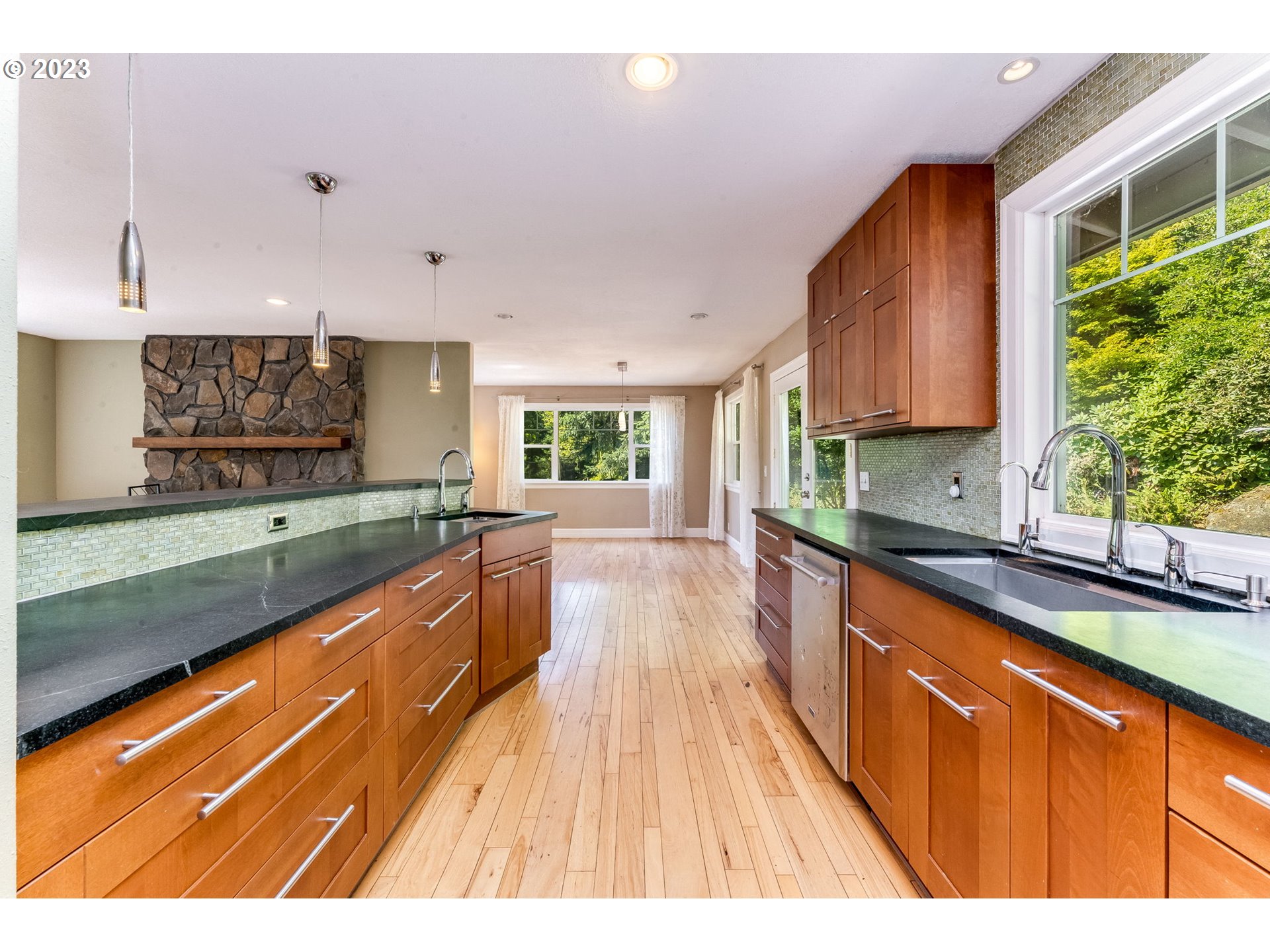 16645 South Bradley Road Oregon City, OR 97045 - Photo 17 of 41 Gallery Image 17
