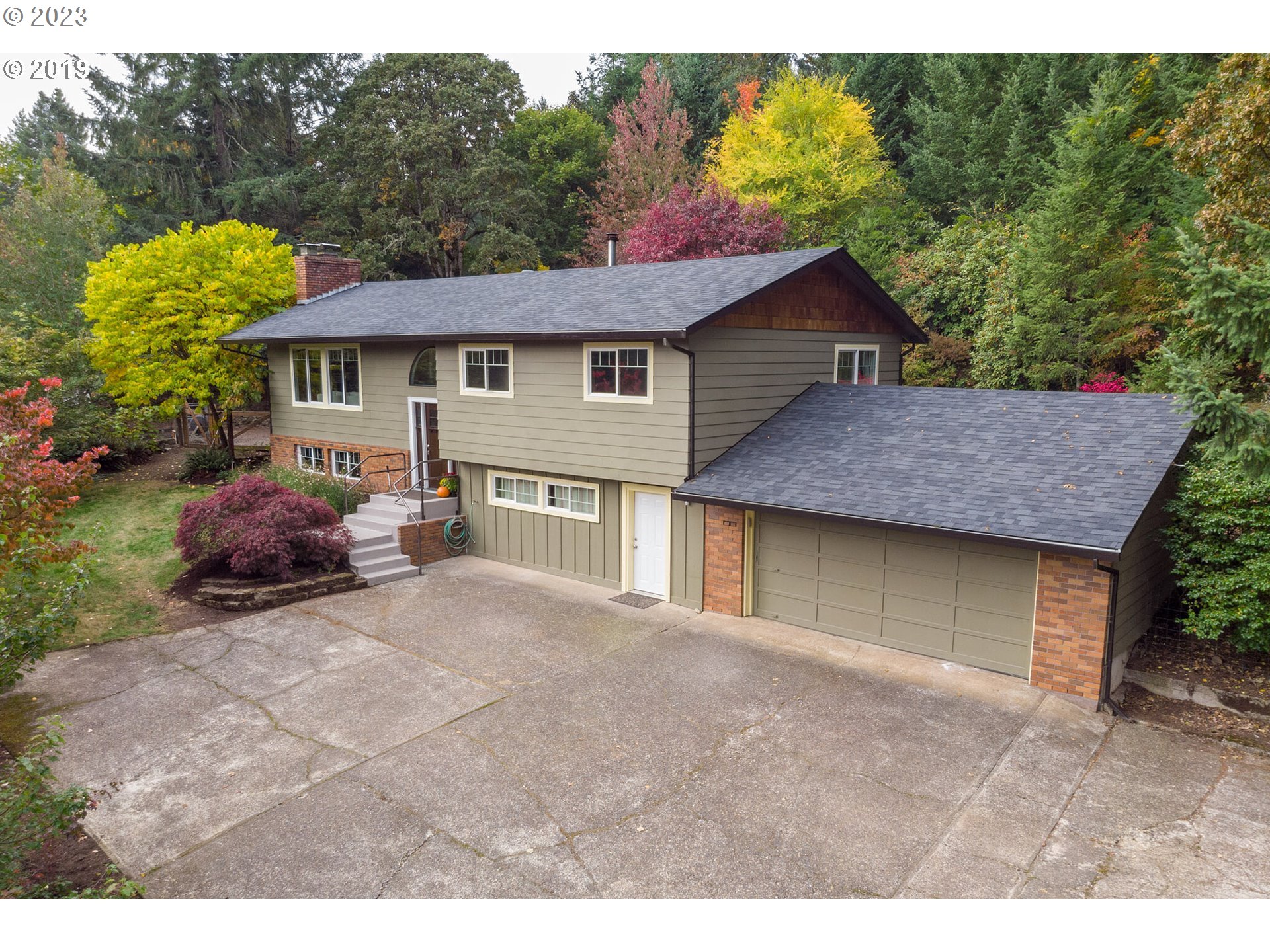 16645 South Bradley Road Oregon City, OR 97045 - Photo 3 of 41 Gallery Image 3