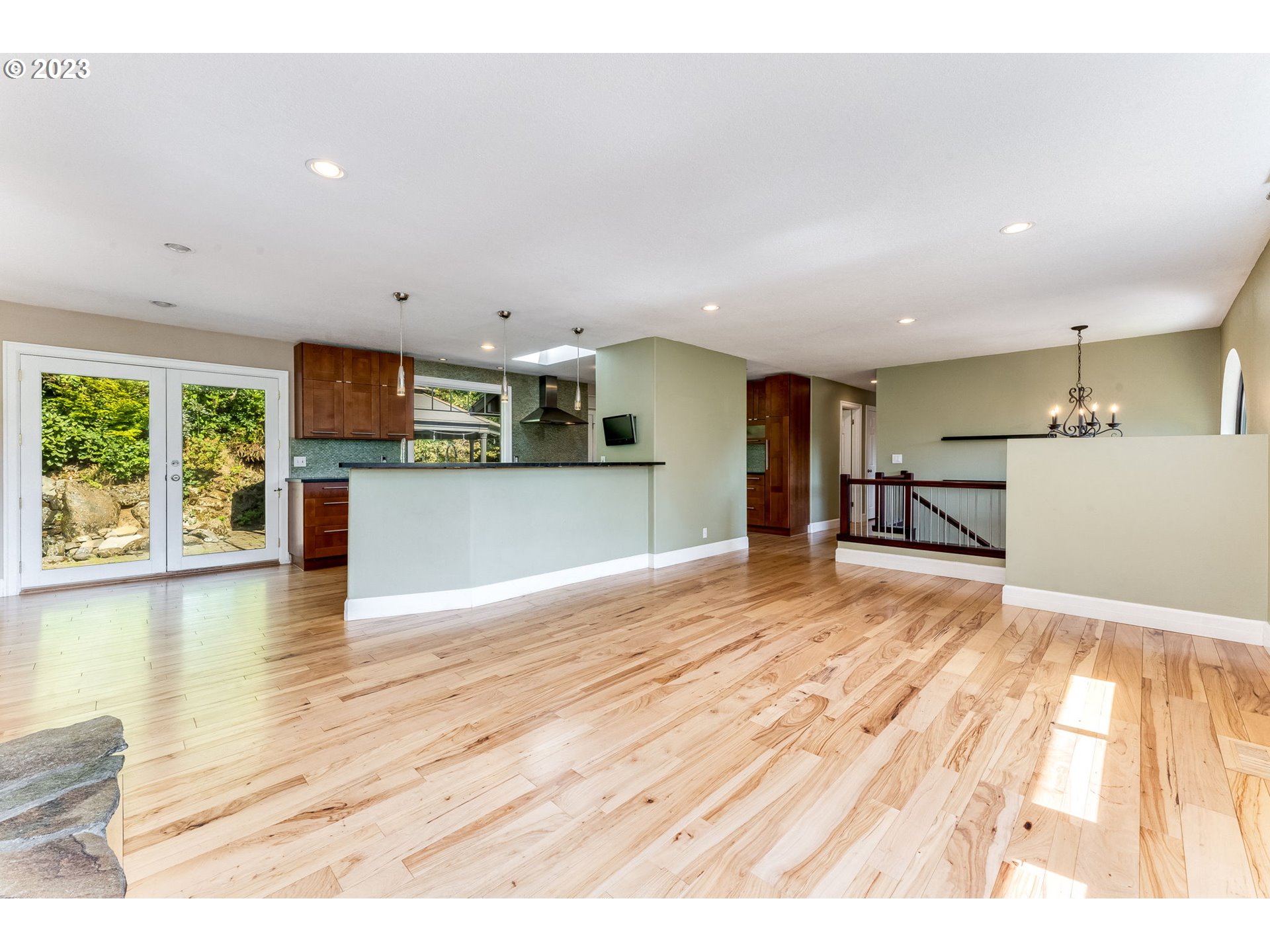 16645 South Bradley Road Oregon City, OR 97045 - Photo 6 of 41 Gallery Image 6