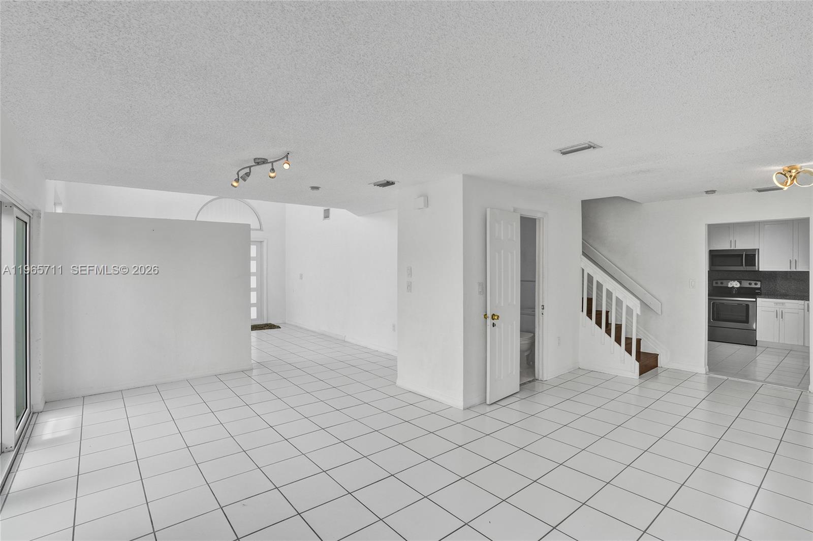 15502 Southwest 137th Place Miami, FL 33177 - Photo 12 of 82