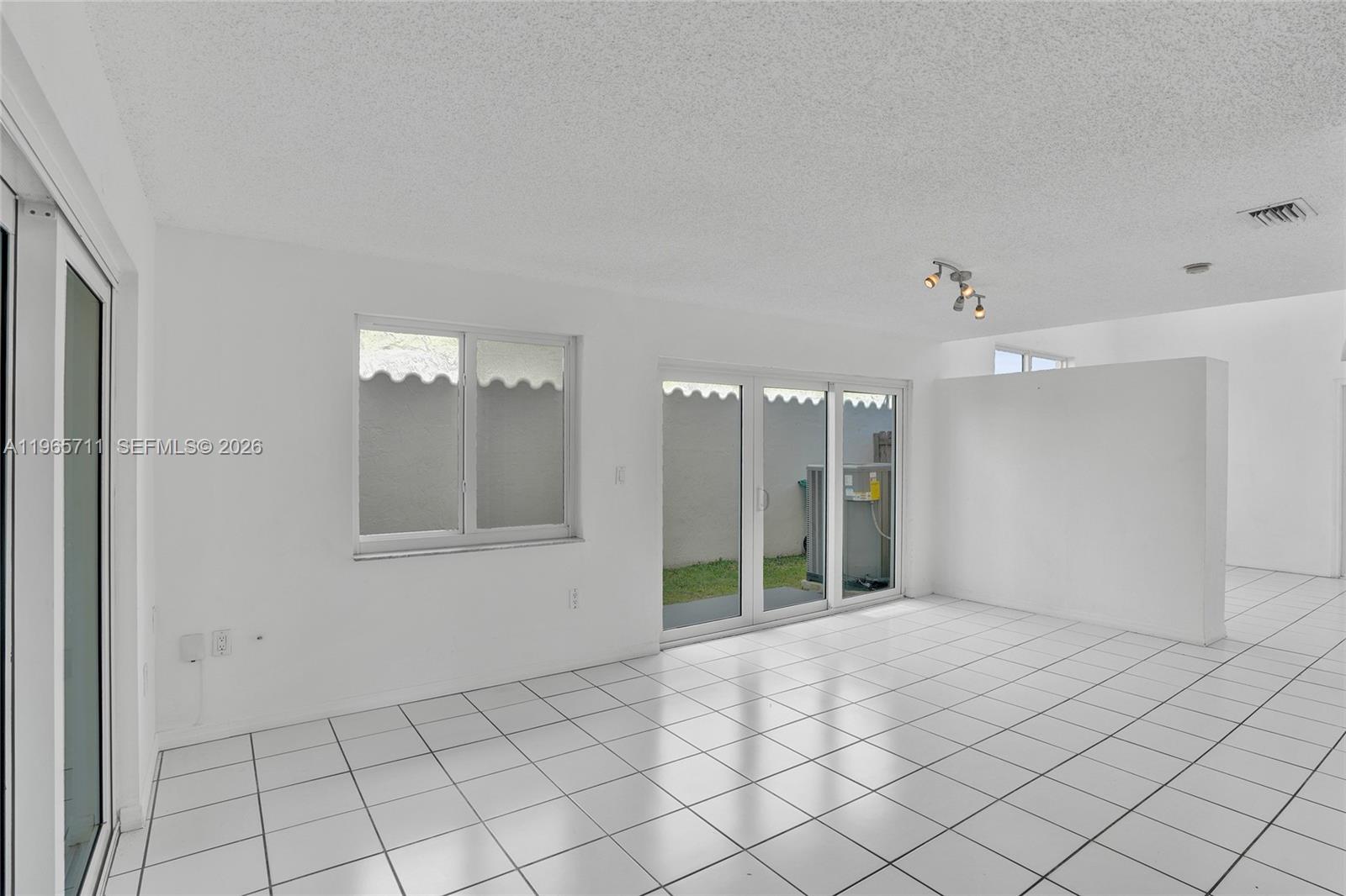 15502 Southwest 137th Place Miami, FL 33177 - Photo 13 of 82