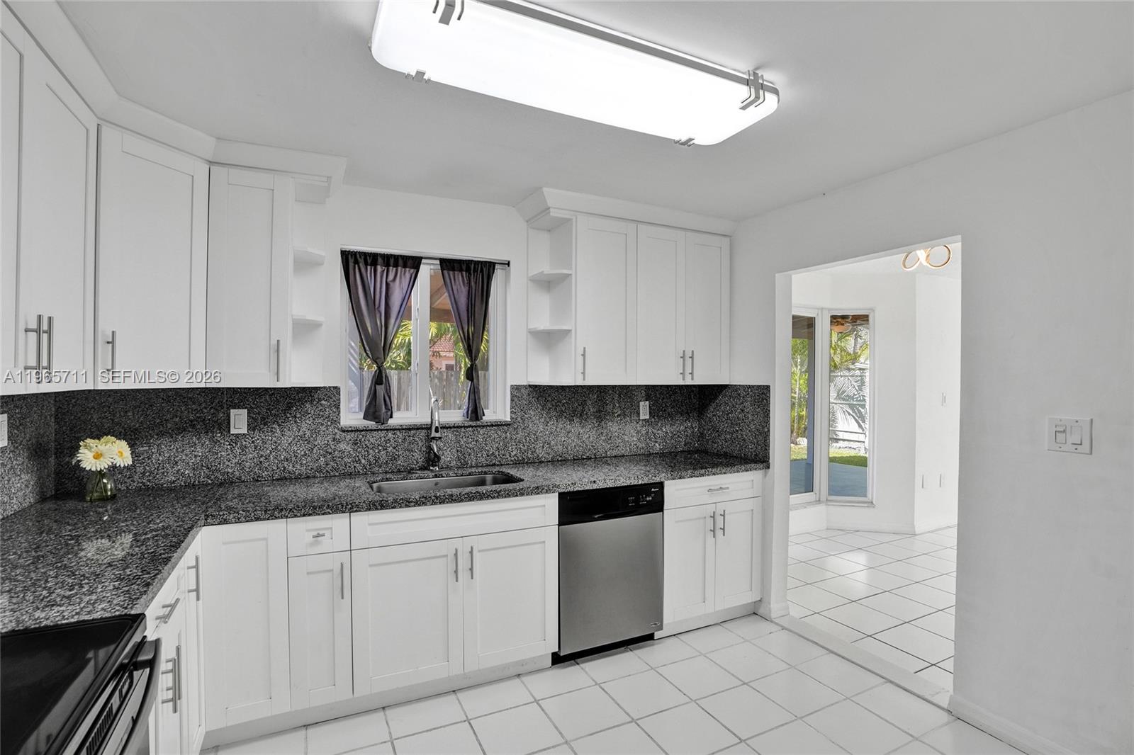 15502 Southwest 137th Place Miami, FL 33177 - Photo 19 of 82
