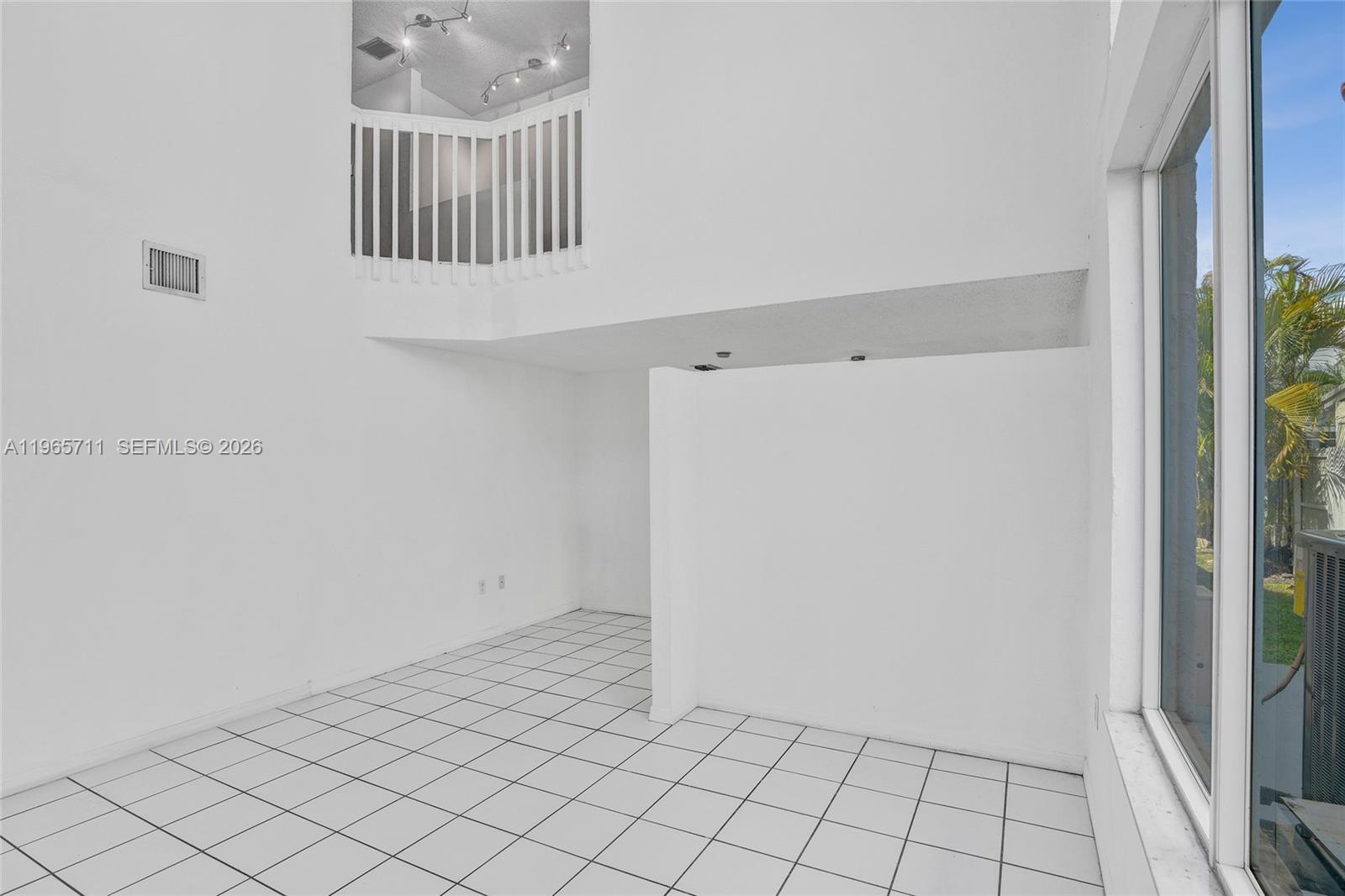 15502 Southwest 137th Place Miami, FL 33177 - Photo 7 of 82