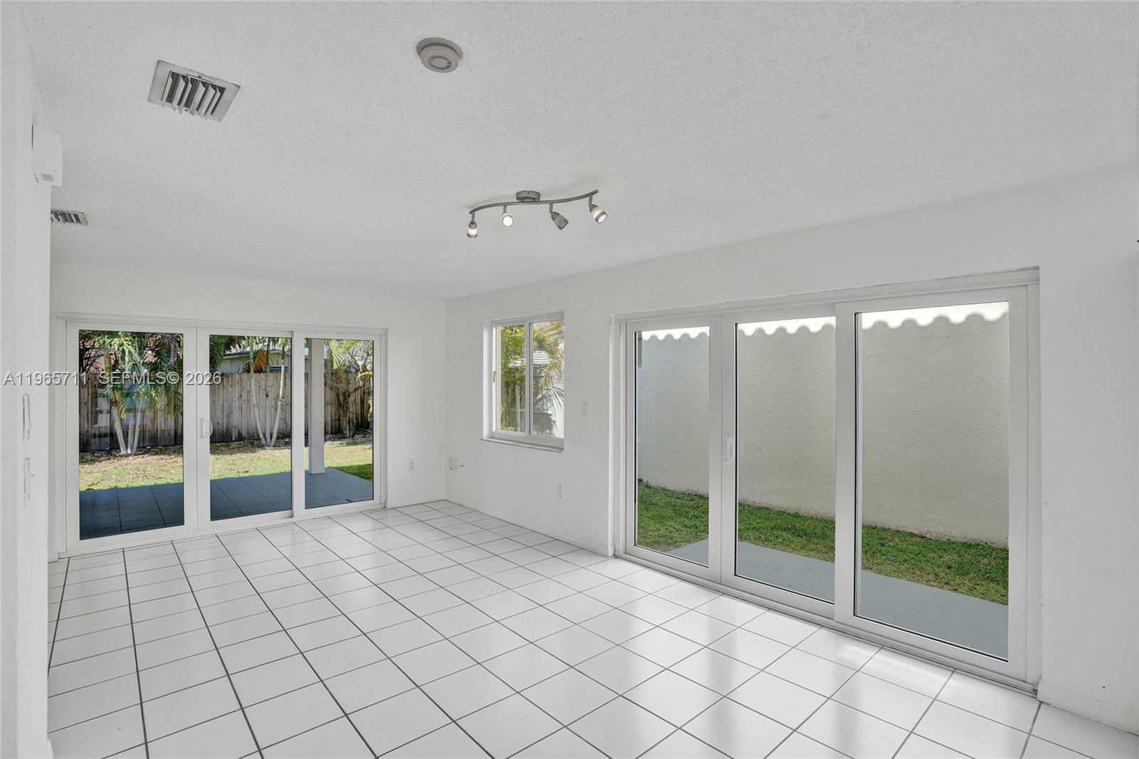 15502 Southwest 137th Place Miami, FL 33177 - Photo 10 of 82