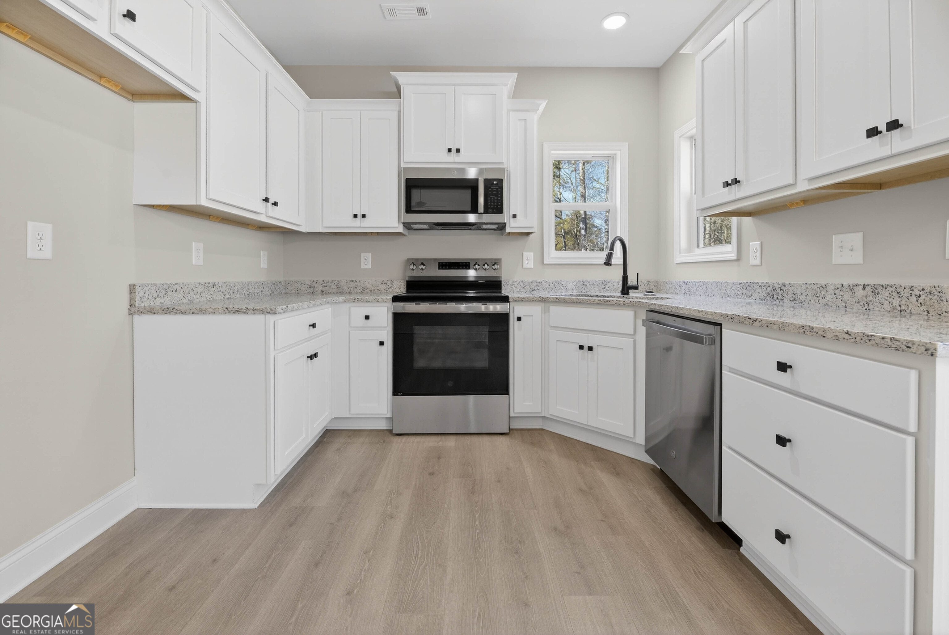 713 Oakmont Trail Villa Rica, GA 30180 - Photo 12 of 35