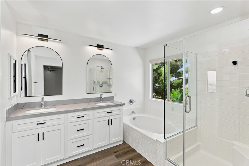 16223 Blue Haven Court Riverside, CA 92503 - Photo 26 of 41 Primary Bathroom