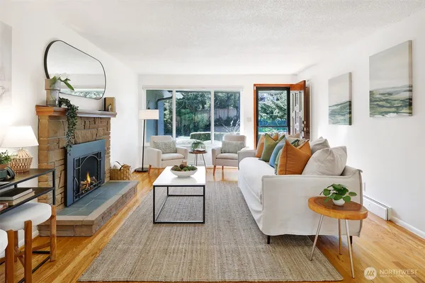$723,000 | 10618 35th Avenue Southwest, Seattle, WA 98146