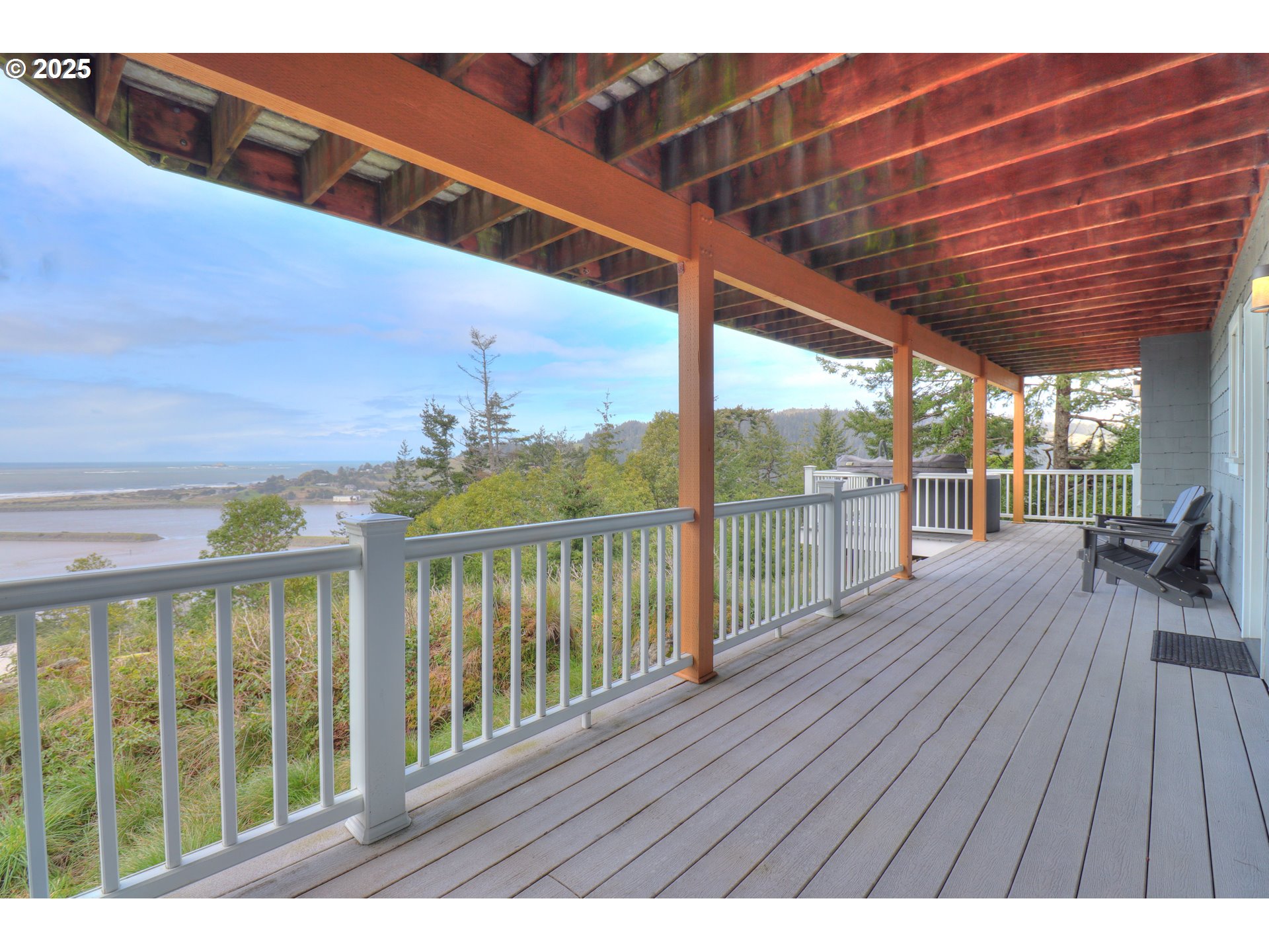 94430 Tom Cat Hill Road Gold Beach, OR 97444 - Photo 45 of 46 Deck