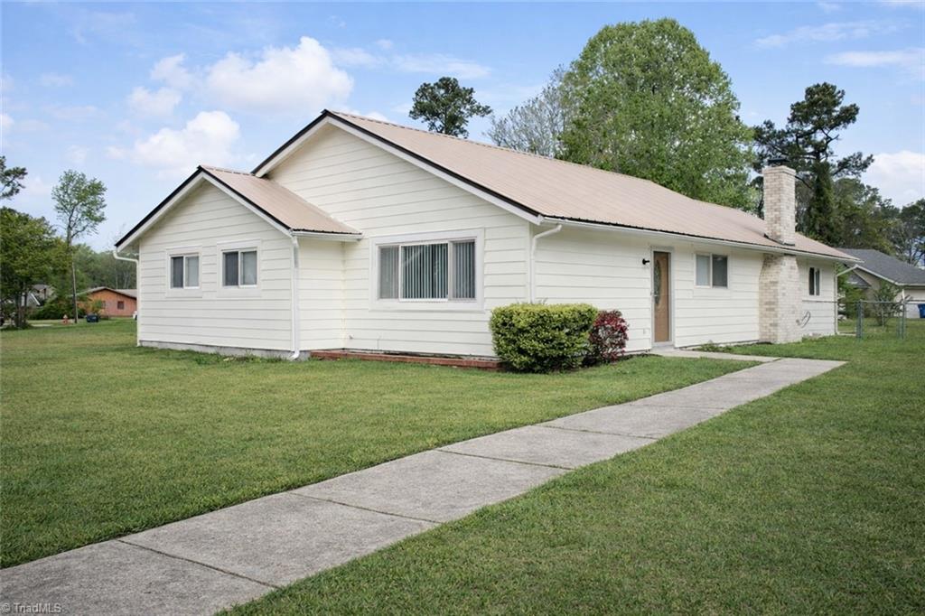 500 Dennis Road Jacksonville, NC 28546 - Photo 1 of 25