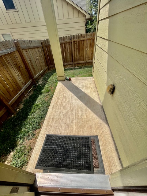 5424 Falling Leaf Lane Austin, TX 78744 - Photo 17 of 18