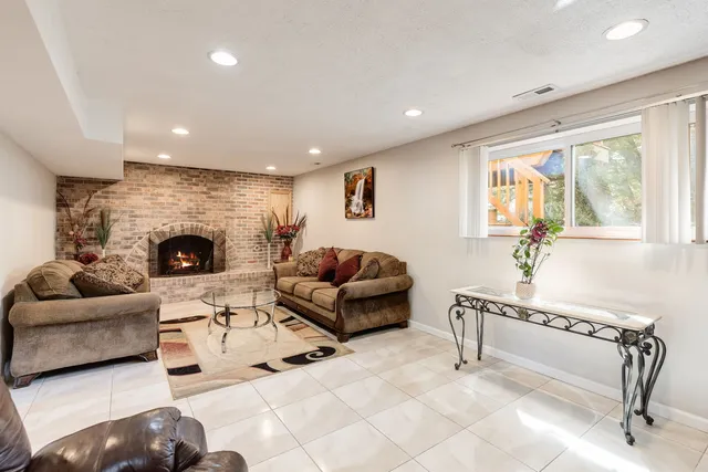 $510,000 | 1151 Whitehall Street, Lombard, IL 60148