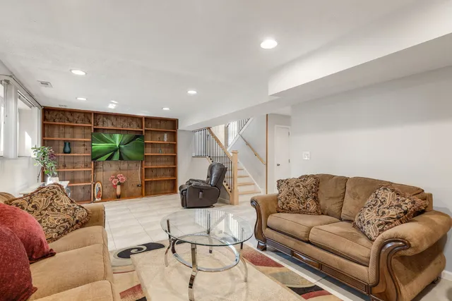 $510,000 | 1151 Whitehall Street, Lombard, IL 60148