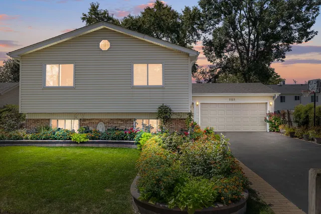 $510,000 | 1151 Whitehall Street, Lombard, IL 60148