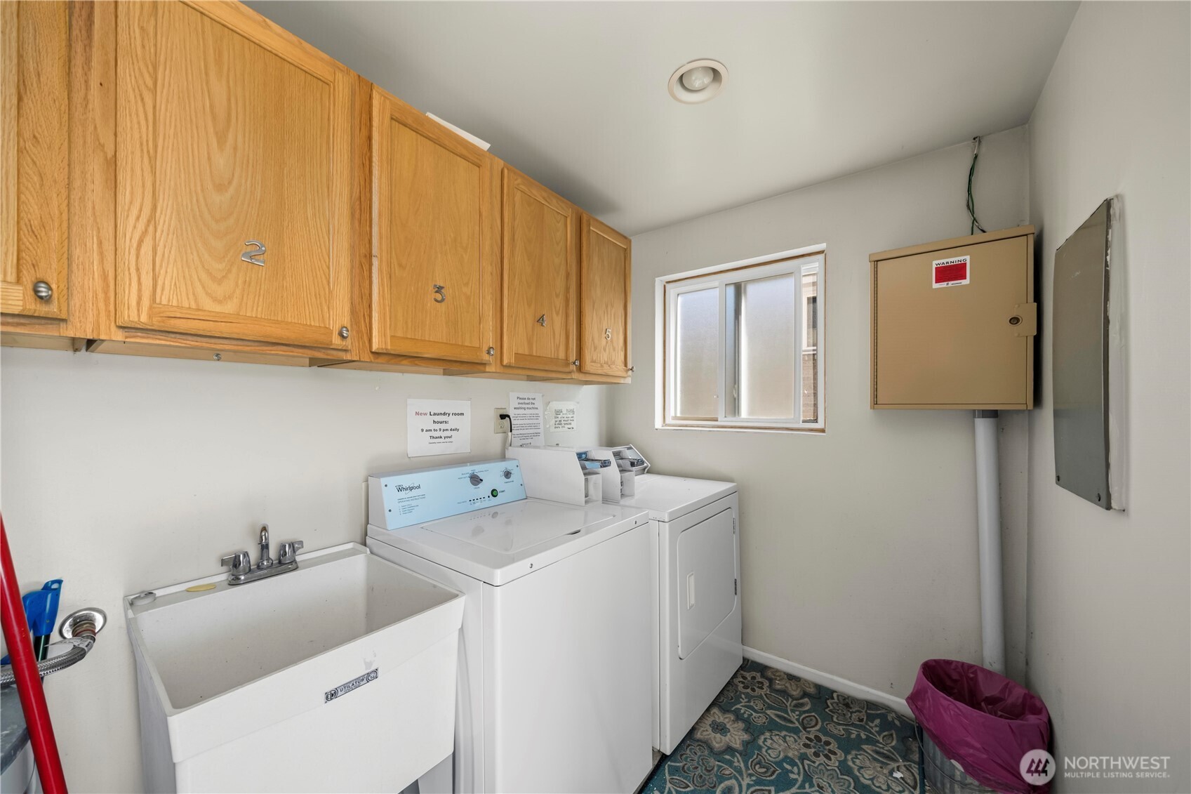 809 North 6th Street Renton, WA 98057 - Photo 9 of 40