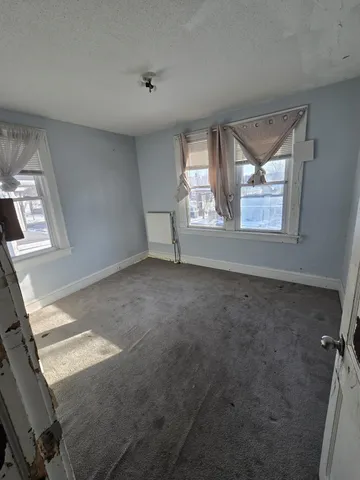 $224,900 | 1221 Ross Avenue, St. Paul, MN 55106