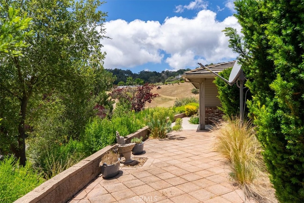 8580 Corriente Road Atascadero, CA 93422 - Photo 15 of 21