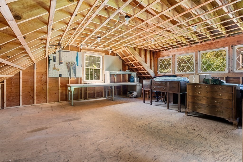 91 Edmunds Road Wellesley, MA 02481 - Photo 25 of 26 Gallery Image 25