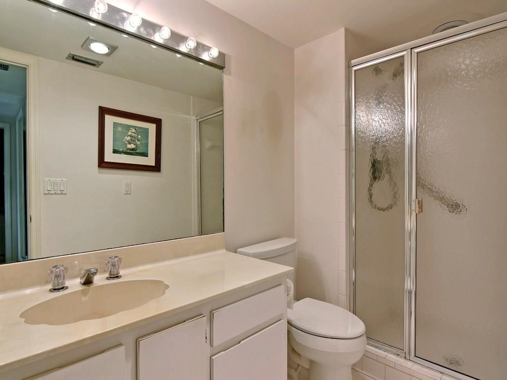 1880 Bay Road, Unit 220I Vero Beach, FL 32963 - Photo 17 of 28