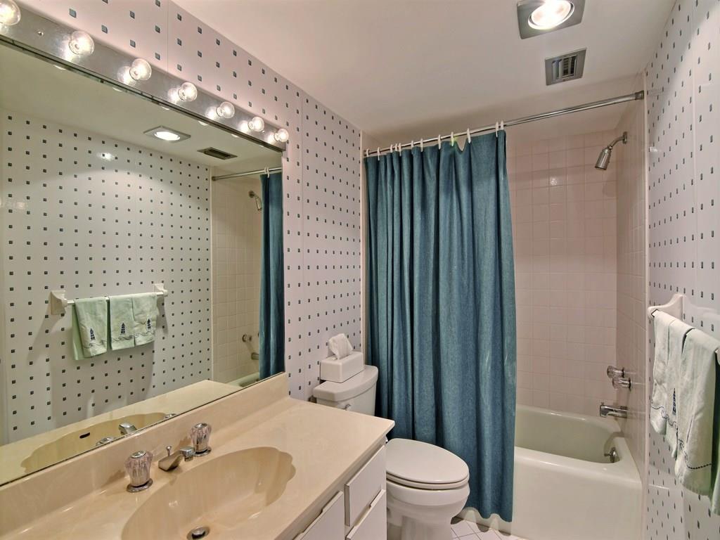 1880 Bay Road, Unit 220I Vero Beach, FL 32963 - Photo 20 of 28