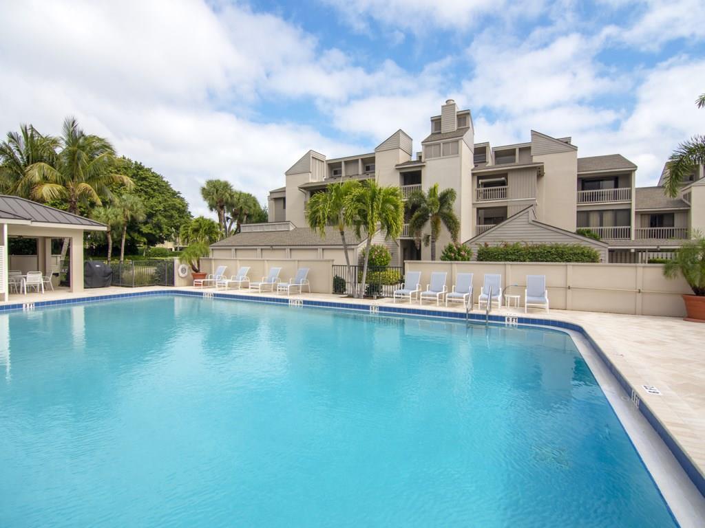 1880 Bay Road, Unit 220I Vero Beach, FL 32963 - Photo 24 of 28