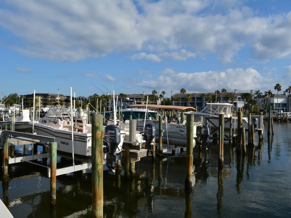 1880 Bay Road, Unit 220I Vero Beach, FL 32963 - Photo 26 of 28