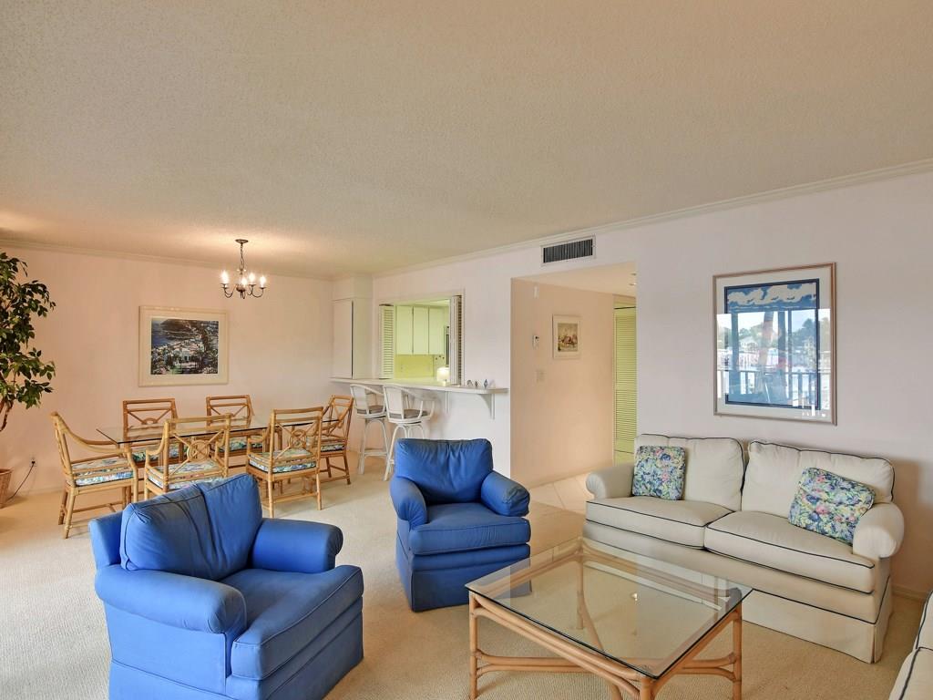 1880 Bay Road, Unit 220I Vero Beach, FL 32963 - Photo 8 of 28