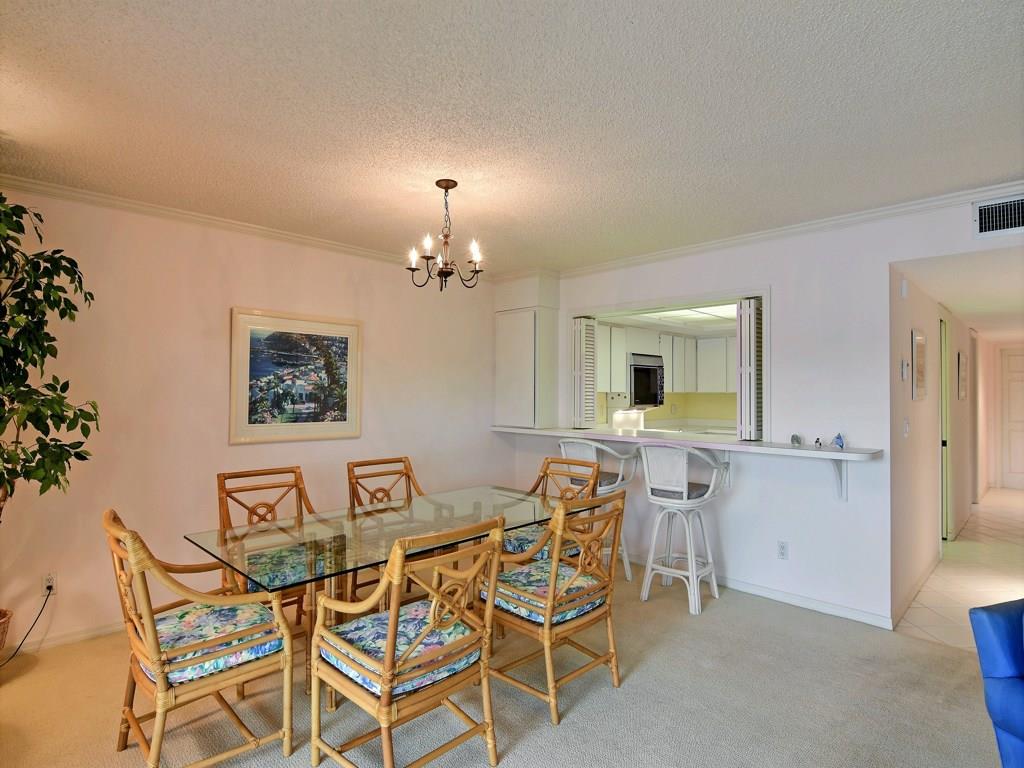 1880 Bay Road, Unit 220I Vero Beach, FL 32963 - Photo 10 of 28