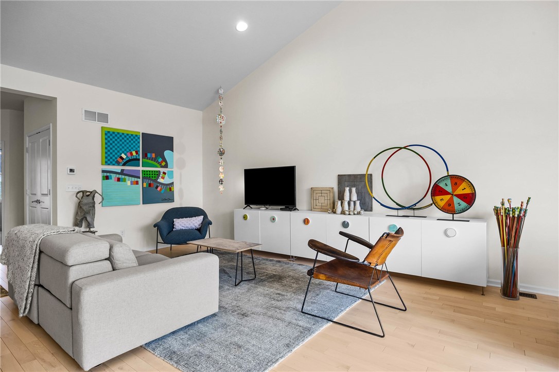 6002 Woodvine Rise Canandaigua, NY 14424 - Photo 12 of 50