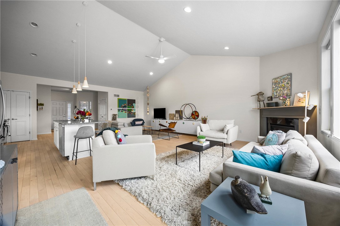 6002 Woodvine Rise Canandaigua, NY 14424 - Photo 13 of 50