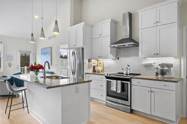 $549,900 | 6002 Woodvine Rise, Canandaigua, NY 14424