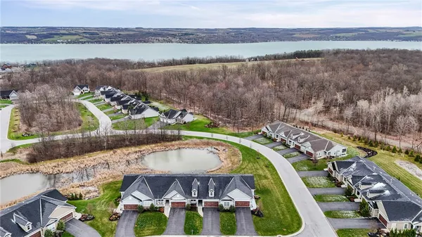 $549,900 | 6002 Woodvine Rise, Canandaigua, NY 14424