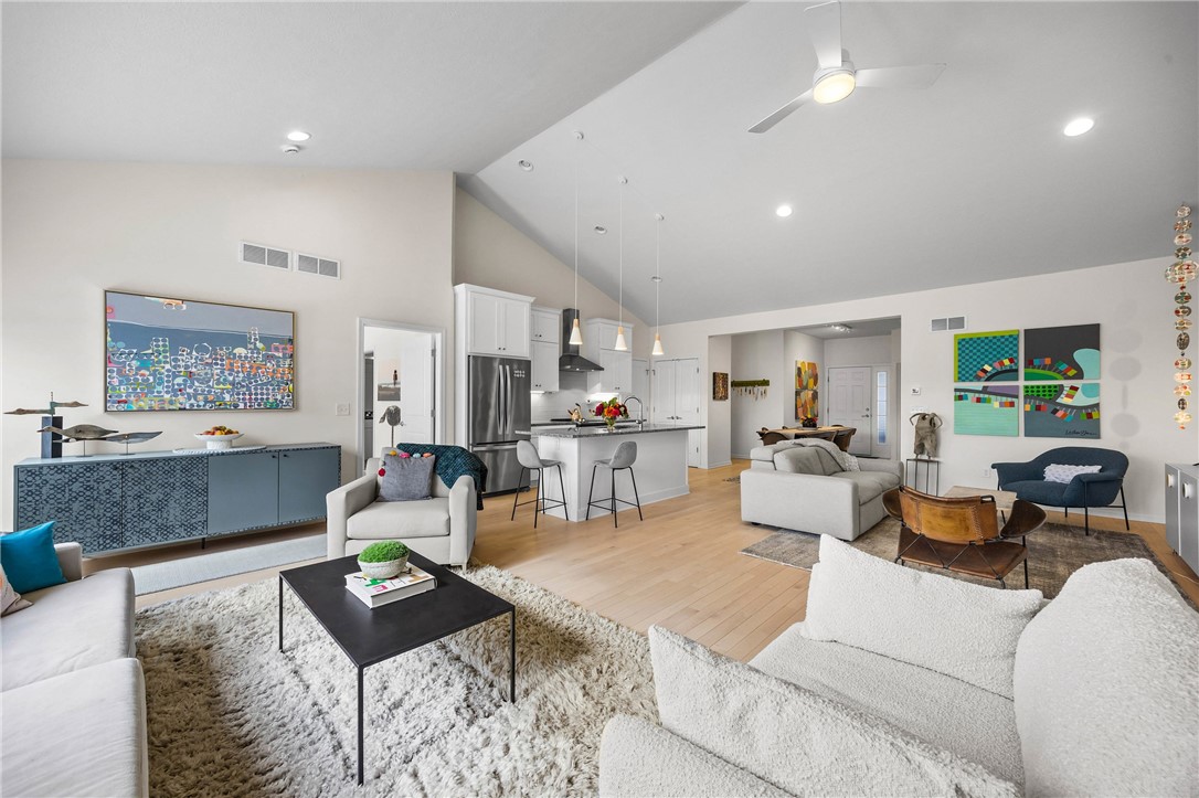 6002 Woodvine Rise Canandaigua, NY 14424 - Photo 8 of 50