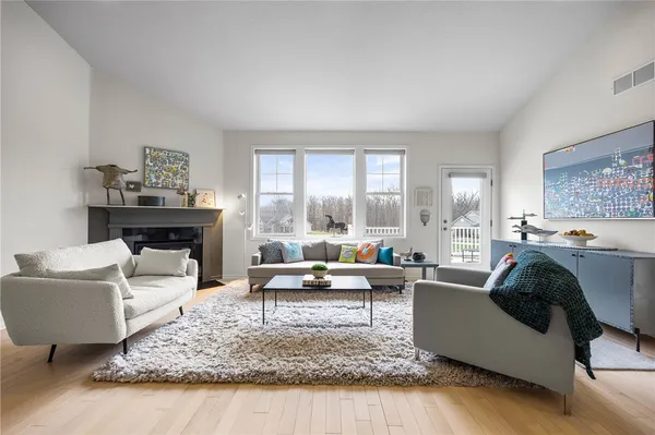 $549,900 | 6002 Woodvine Rise, Canandaigua, NY 14424